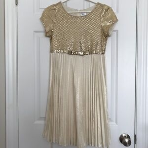 Marc & Maddie Metallic Sequin Pleated Dress Girls Size 14 Gold Short Sleeve